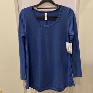 Lularoe Lynnae long sleeve tunic top Blue